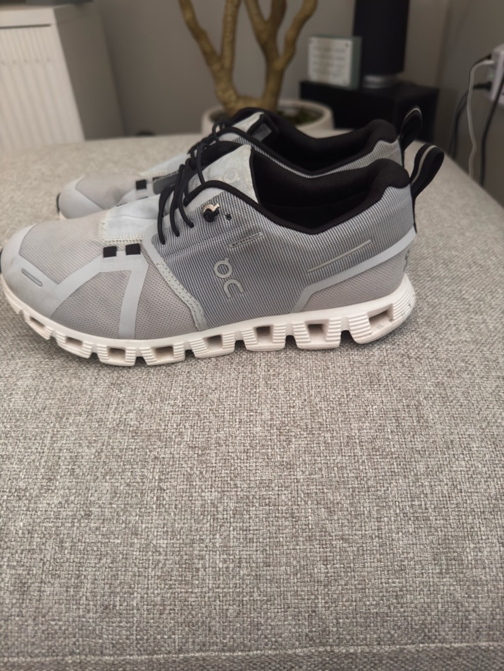 On Cloud 5 Waterproof Women’s Sneakers Size 8.5 - Picture 4 of 9
